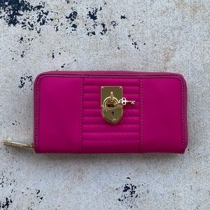 Juicy Couture Zip Wallet